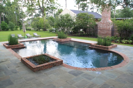 Бассейн из кирпича: практические рекомендации по возведению